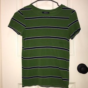 Forever 21 green tshirt